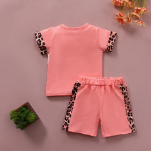 Load image into Gallery viewer, Pink Leopard Print Set - Glitzy Tots Kid Apparel
